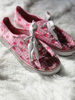 Pink Strawberry Gingham Canvas Sneakers Girls 2